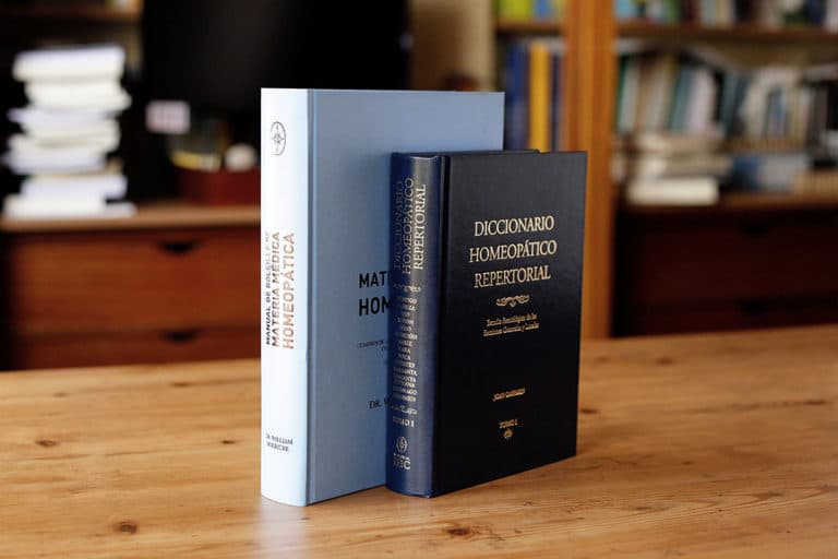 Todo lo que necesitas saber sobre editar e imprimir tu libro 15 tapadura guaflex 768x512 1 - UNO editorial
